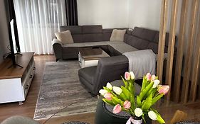 Apartment Dora